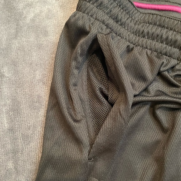 Nike Dri Fit Basketball Shorts. Black. Large. Loose Fit, At Knee. NWT - Picture 4 of 6